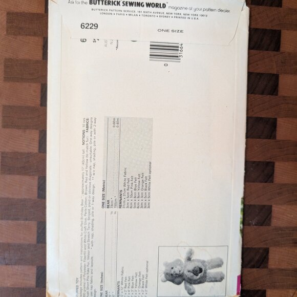 VINTAGE Butterick 6229 Birthday Bear - Uncut - Care Bears - circa 1983 - Picture 2 of 3